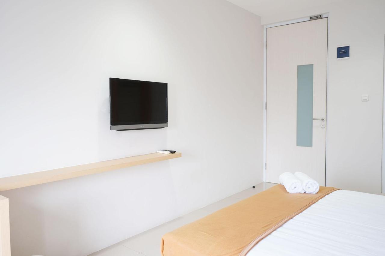Urooms Senayan Jakarta Extérieur photo